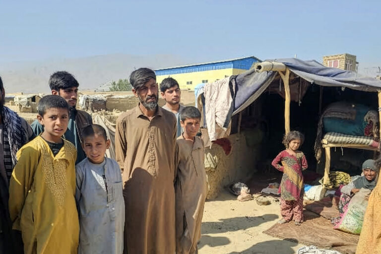 Afghanistan-Zeltschule-hero